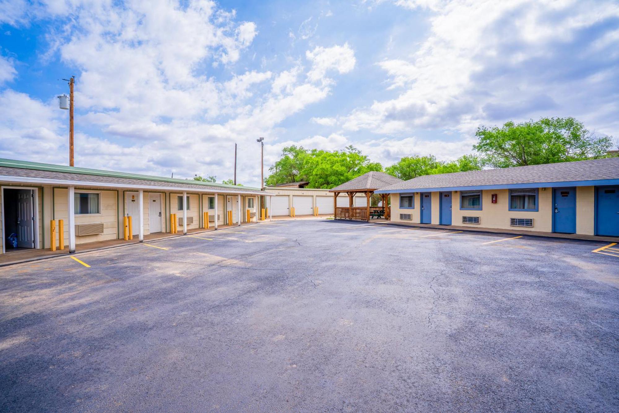 Purple Sage By Oyo Snyder Tx Motel Екстериор снимка